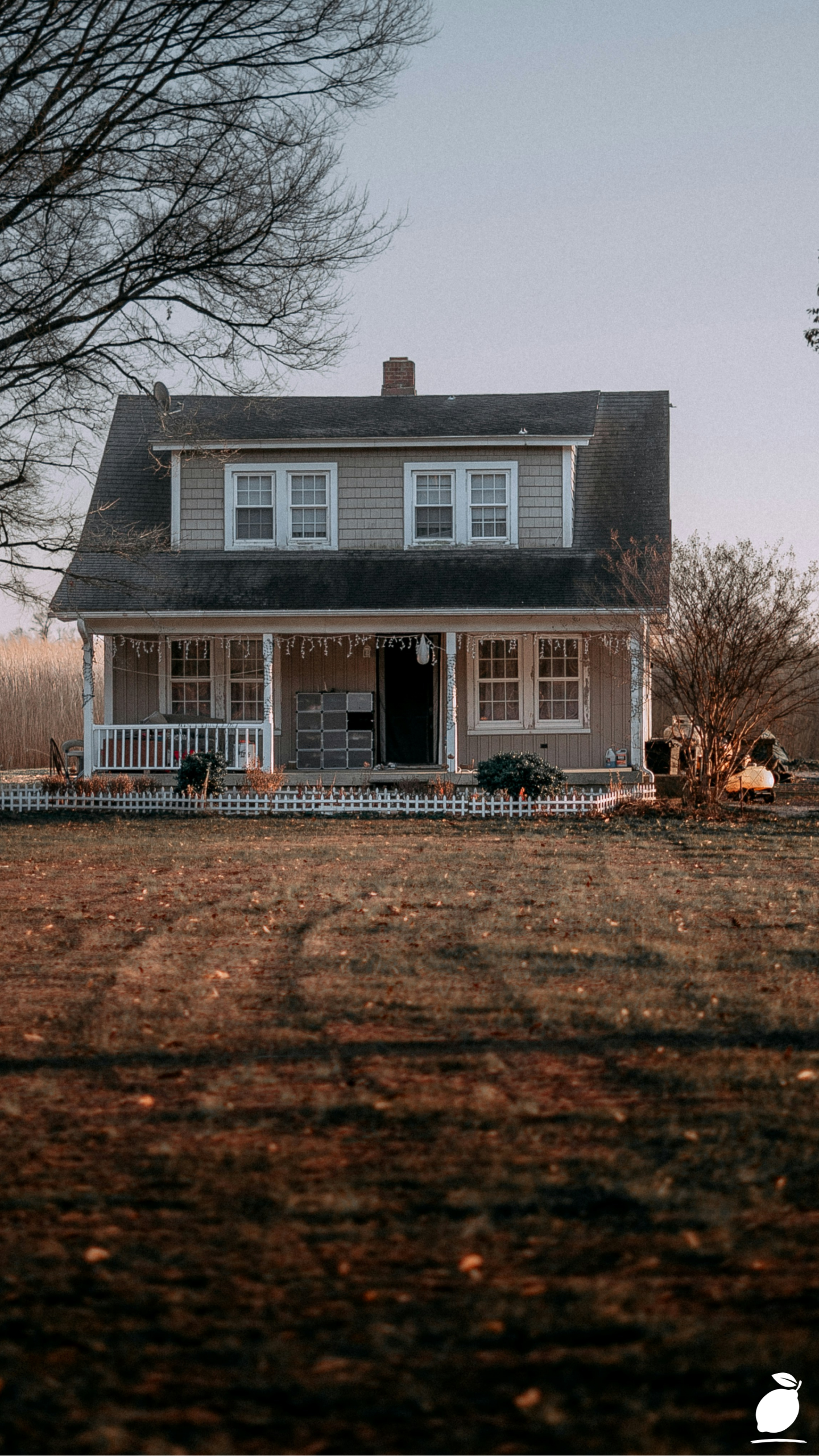 Revive Your Curb Appeal with These Farmhouse Porch Decor Ideas
