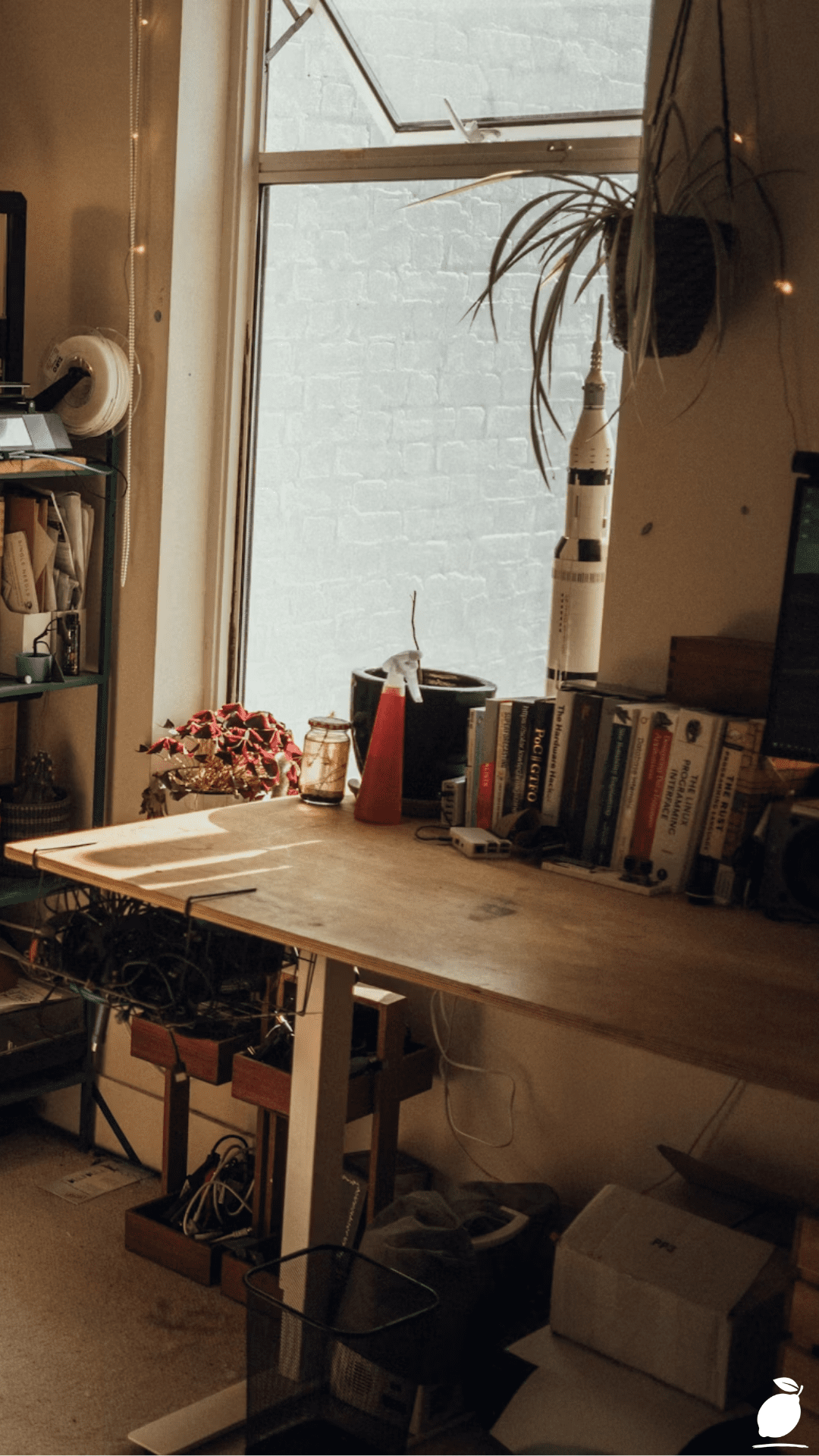 The Easy Peasy Guide to a Minimalist Craft Room Layout