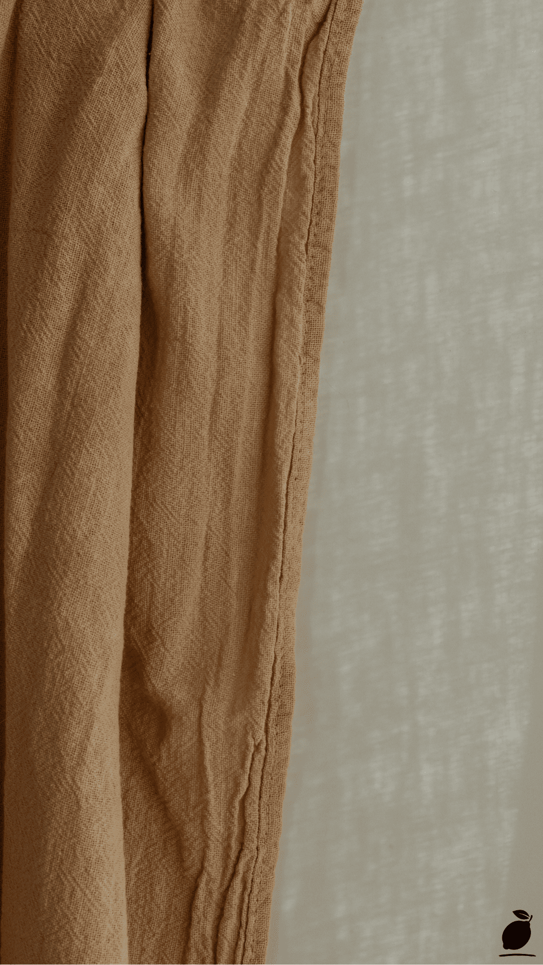 Minimalist Crafting and the Perfect Wall Color Combination