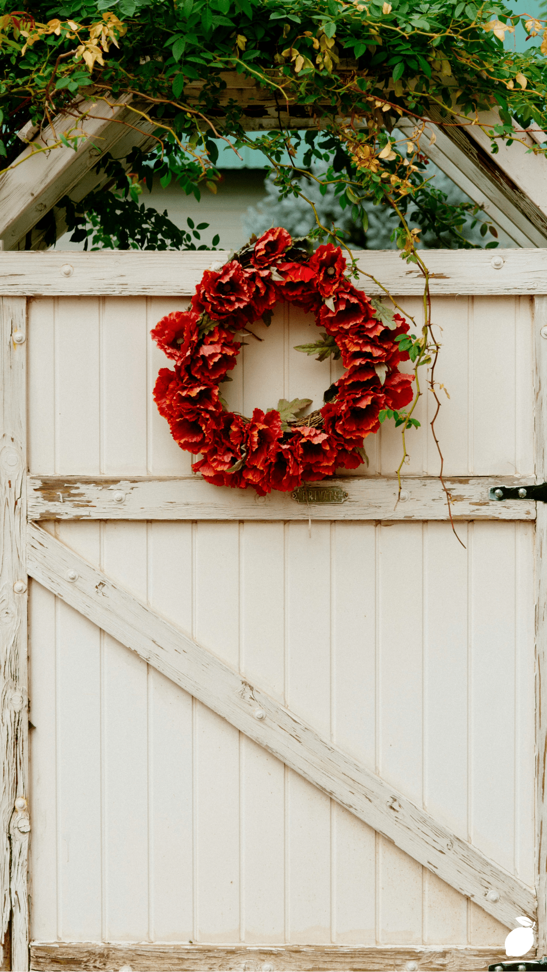 Elevating Your Entryway with the Perfect Spring Wreath for Front Door Decor