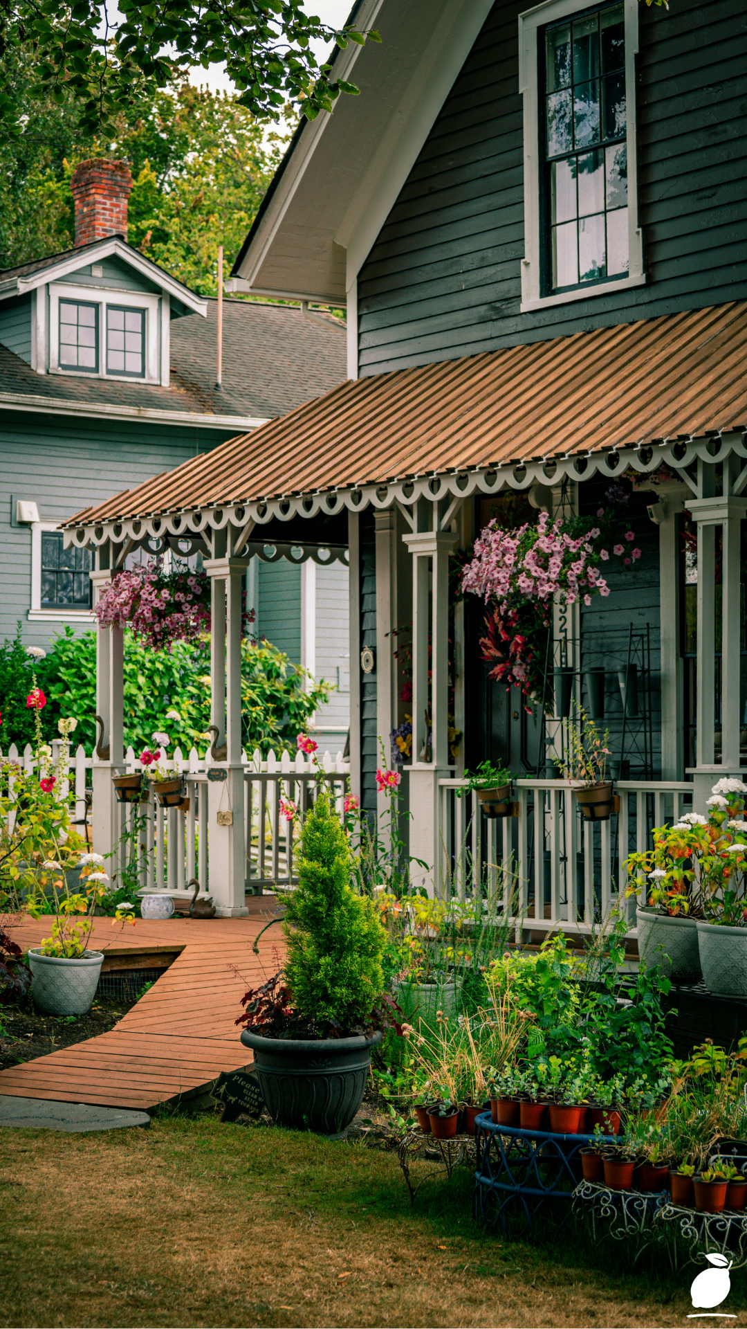 How Professional Front Porch Planters Make Your Entrance Beautiful