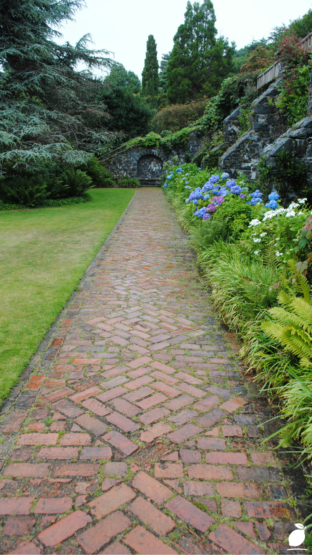 Creative Ways to Use Bricks in Garden Design