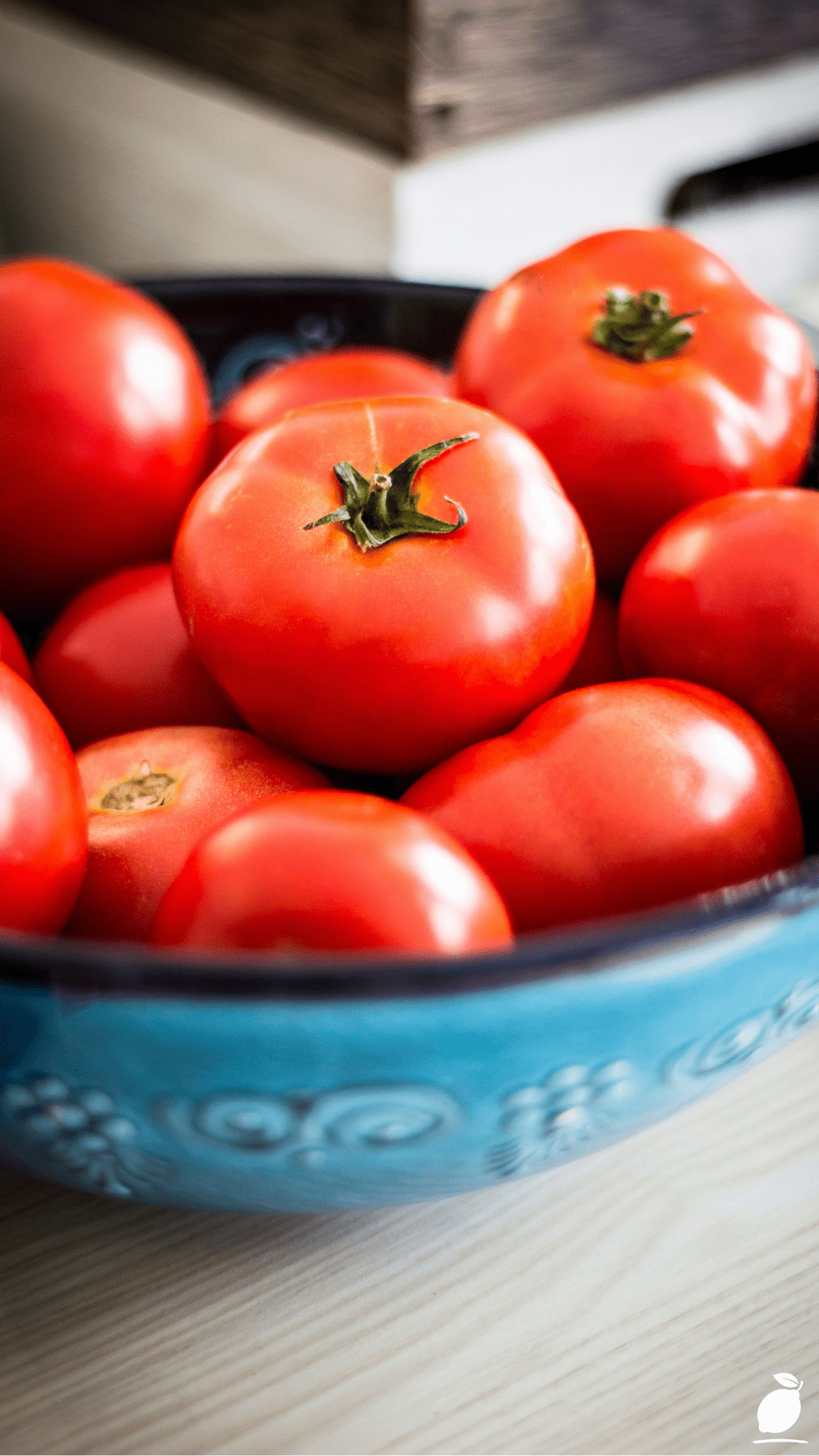 Things to Put On Your Tomato Planting Hole