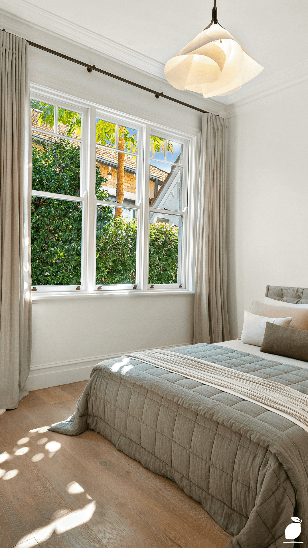 Guest Bedroom Ideas: The Ultimate Guide (From Decor to Office Combos)!