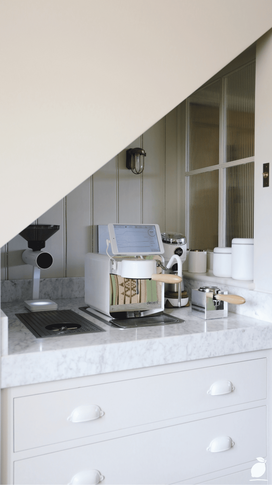 Tricks to Make Your Small Room Look Bigger
