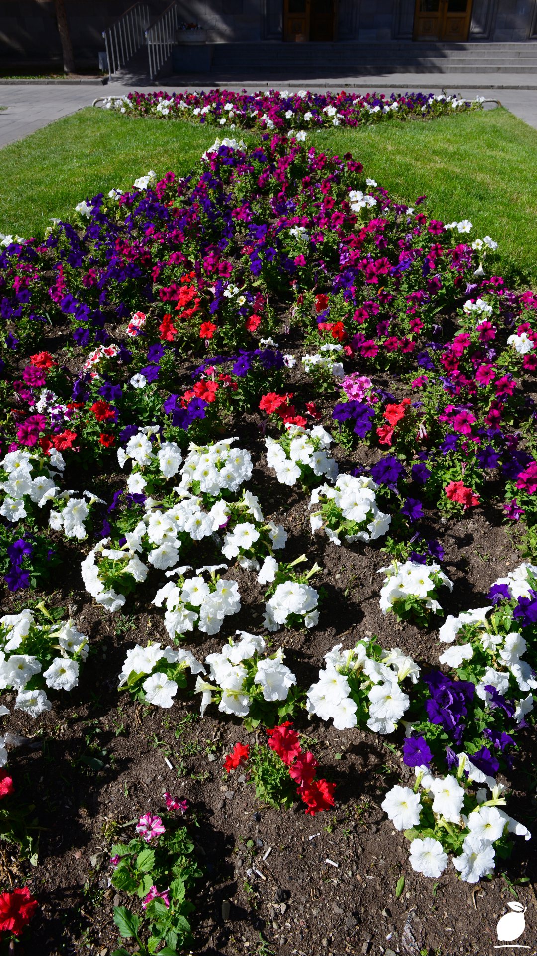 How I Made My Home with Flower Bed Mailbox Landscaping Ideas