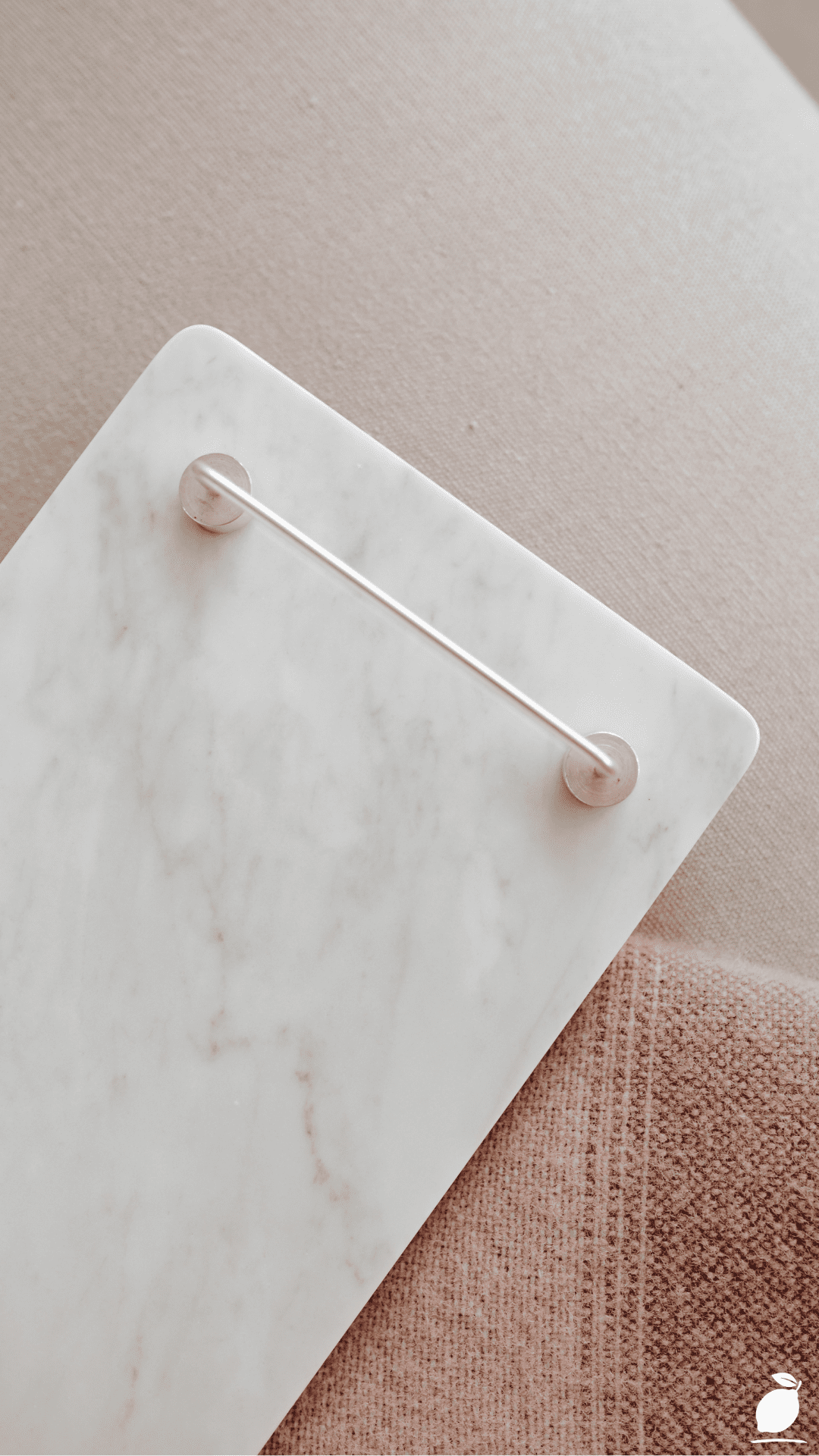 Ways to Use a Tray for Kitchen Island Decor