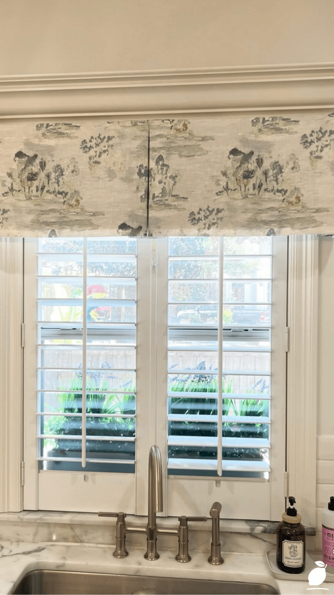 How to Get a Custom Look Using Kitchen Valance Ideas Over Sink