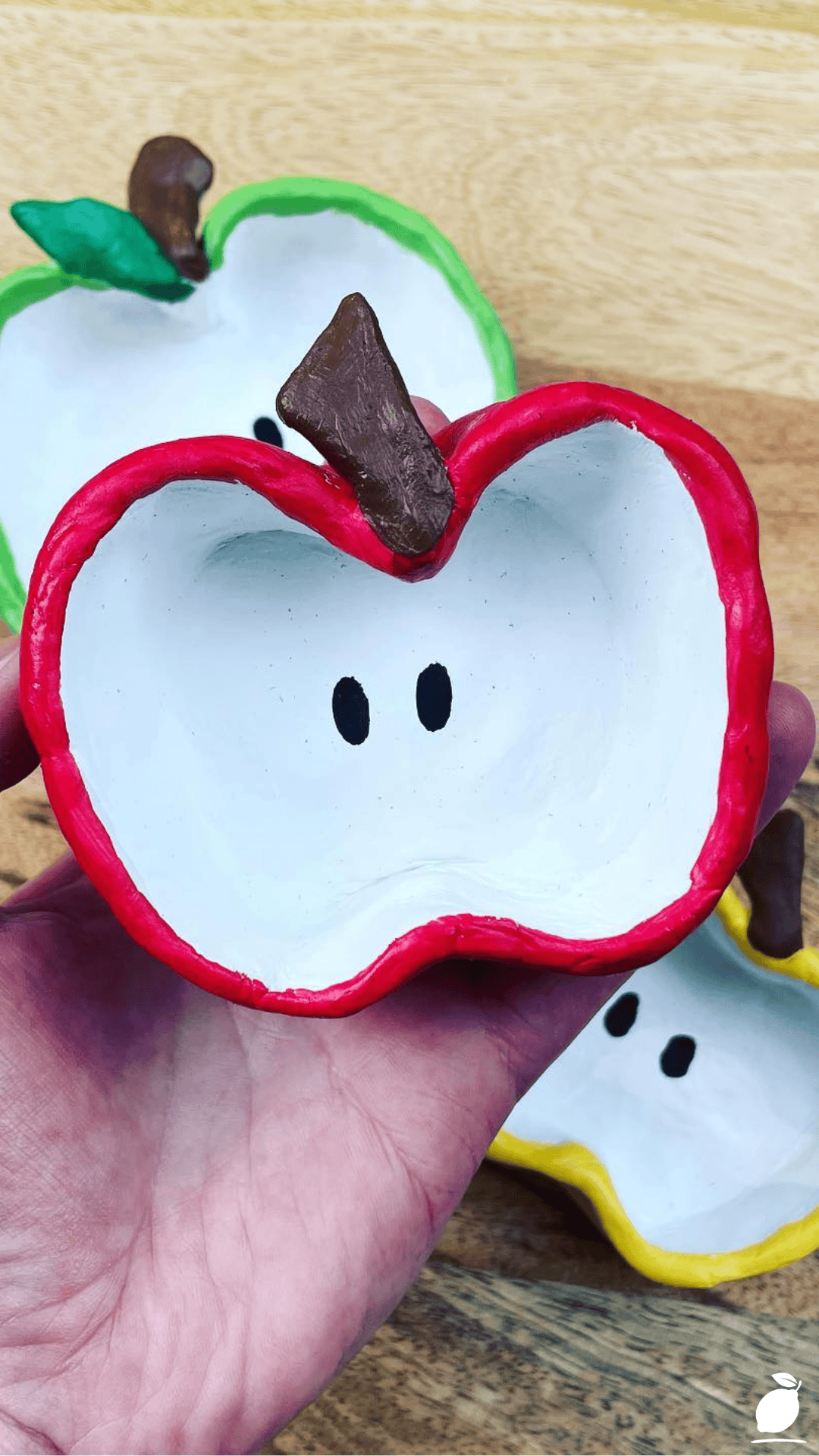 Easy Pinch Pots With Air-Dry Clay