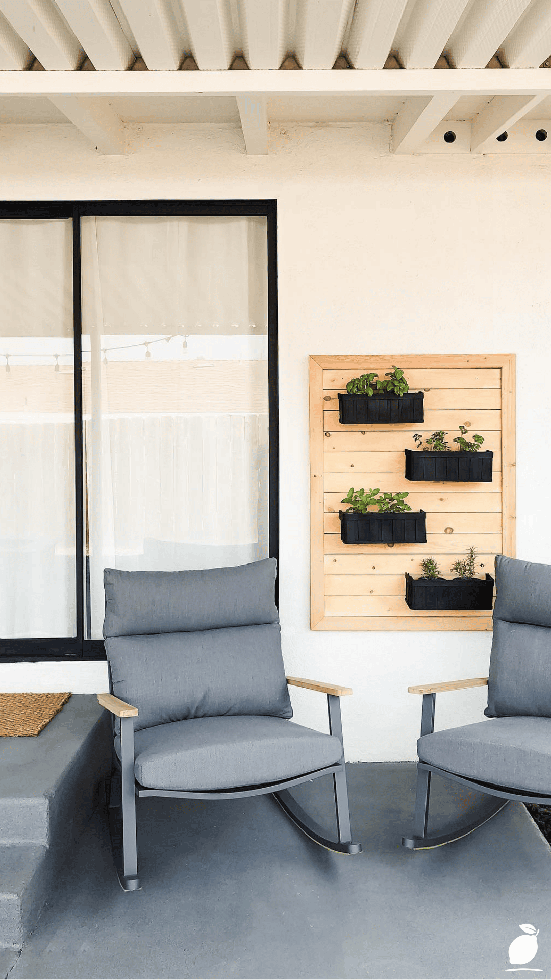 How to Get a Custom Look Using Patio Wall Planter Ideas