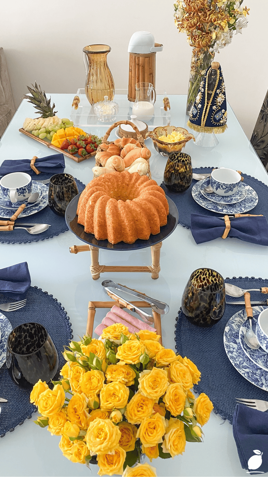 Blue Thanksgiving Table Decor Ideas