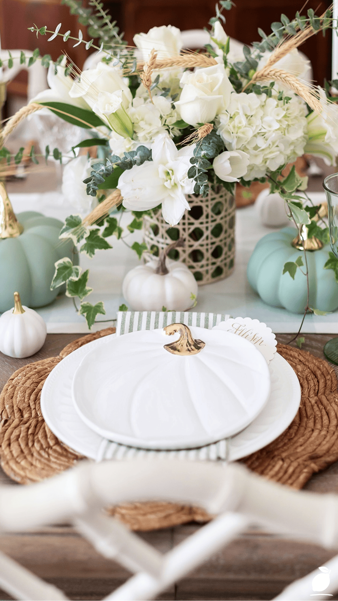Elegant Thanksgiving Tablescapes